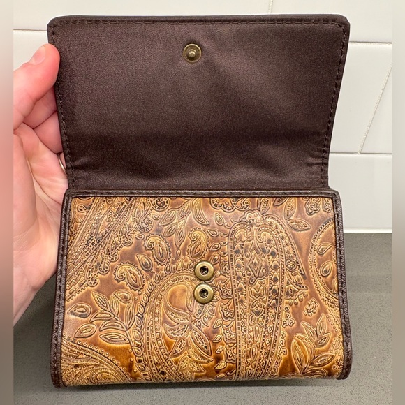 Relic Trifold Wallet - Picture 3 of 6